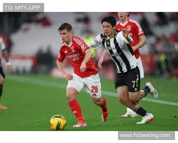 中超精彩对决巴萨6比2大胜本菲卡全场沸腾瞬间回顾与分析 中超精彩对决巴萨6比2大胜本菲卡全场沸腾瞬间回顾与分析