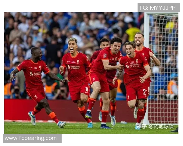 欧冠激战:利物浦与莱比锡鏖战至平局绝杀瞬间引发全场热烈反响 欧冠激战:利物浦与莱比锡鏖战至平局绝杀瞬间引发全场热烈反响