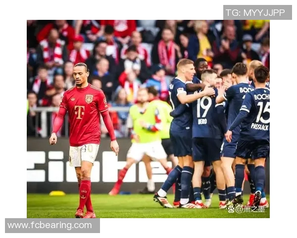 德甲精彩对决拜仁轻取波尔图红牌事件引发全场热议 德甲精彩对决拜仁轻取波尔图红牌事件引发全场热议