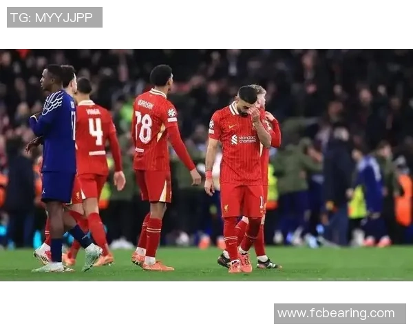 西甲激战利物浦与曼联握手言和神奇扑救点燃全场激情 西甲激战利物浦与曼联握手言和神奇扑救点燃全场激情