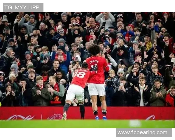 中超精彩对决曼联大胜里昂点球大战点燃全场激情 中超精彩对决曼联大胜里昂点球大战点燃全场激情