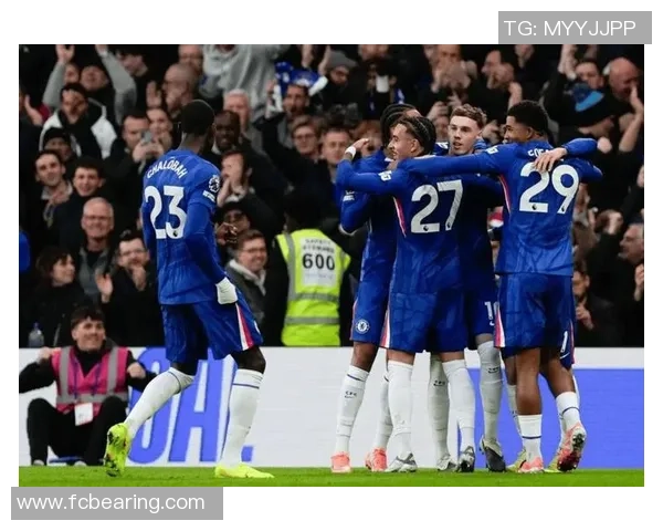 德甲精彩对决巴黎圣日耳曼与切尔西战成平局补时进球引发全场狂欢 德甲精彩对决巴黎圣日耳曼与切尔西战成平局补时进球引发全场狂欢