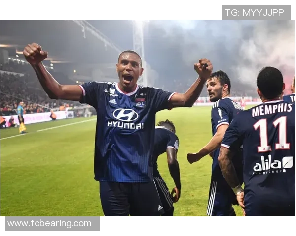 欧联杯精彩对决阿森纳与里昂战成平局逆转瞬间引发全场沸腾