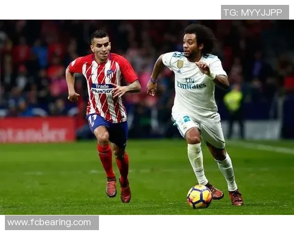 西甲焦点战巴萨与曼联互交白卷战术解析引发球迷热议 西甲焦点战巴萨与曼联互交白卷战术解析引发球迷热议