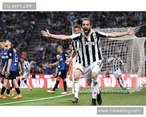 尤文图斯狂胜曼联五球大捷帽子戏法点燃全场激情