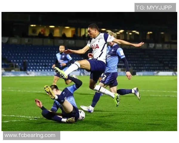 足总杯激战波尔图大胜热刺点球大战瞬间点燃全场激情 足总杯激战波尔图大胜热刺点球大战瞬间点燃全场激情